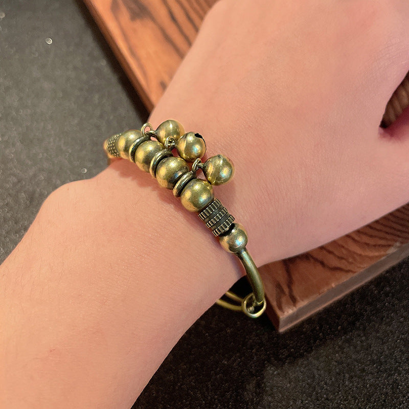 🔔 Armband mit Retro-Messingglöckchen und Schiebeverschluss – stilvoll, dehnbar und perfekt für den Alltag