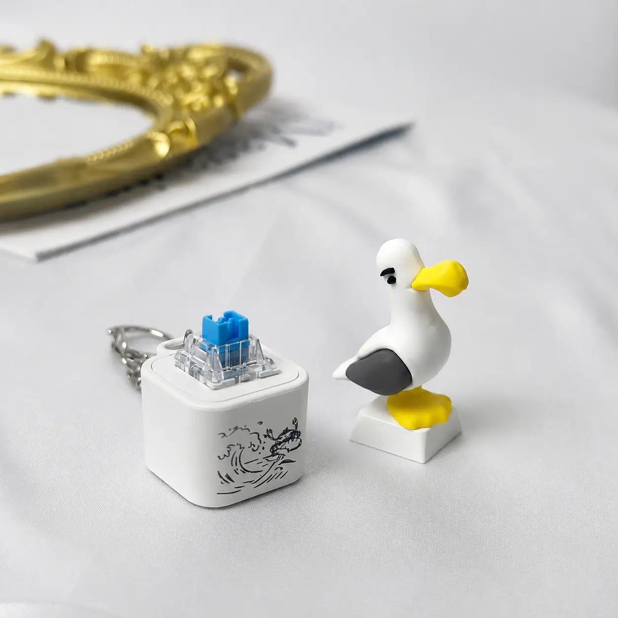 Seagull MINE! Schlüsselanhänger mit Knopf – Echtes Geräusch & LED-Licht