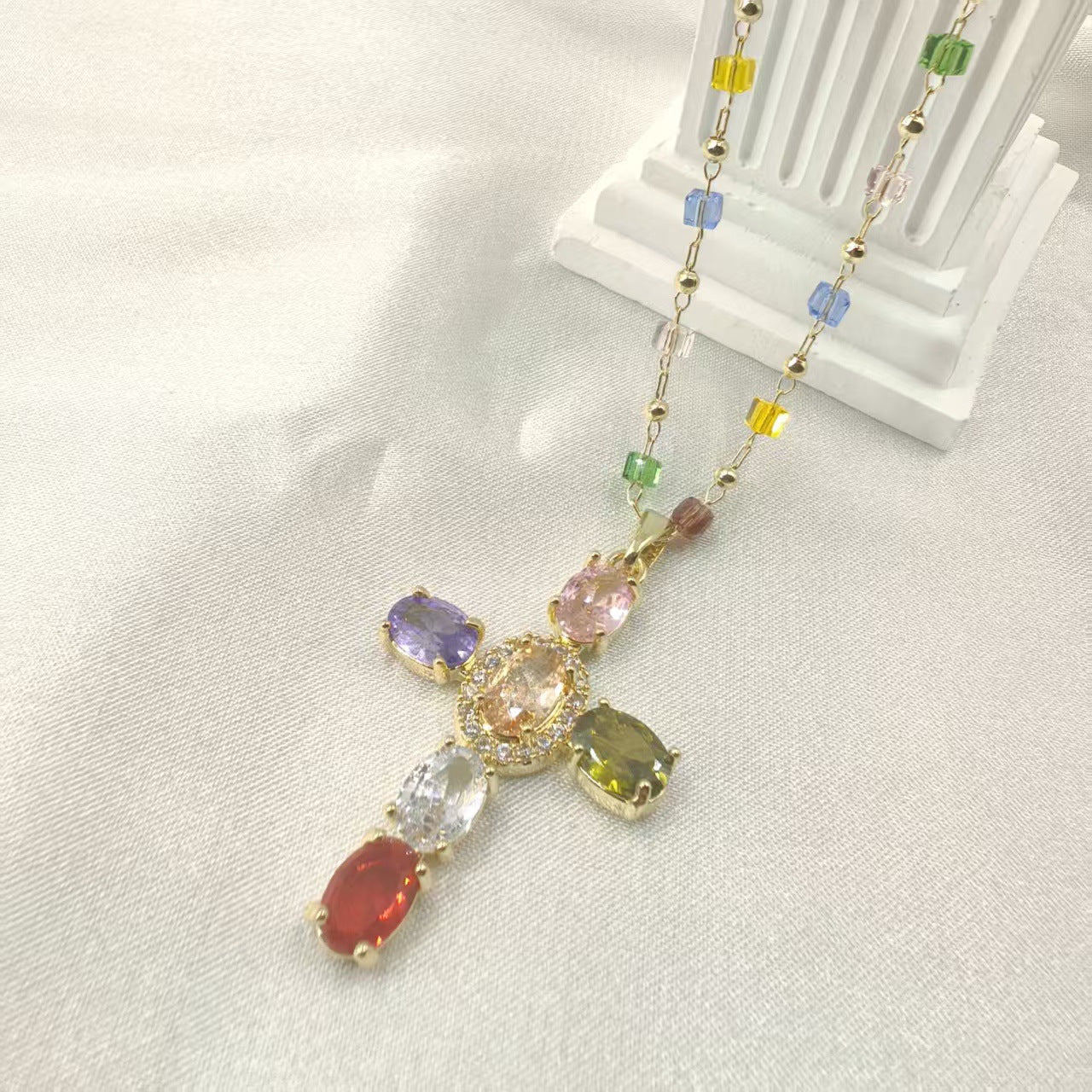 ✨Bunte Halskette mit Strass-Kreuzanhänger