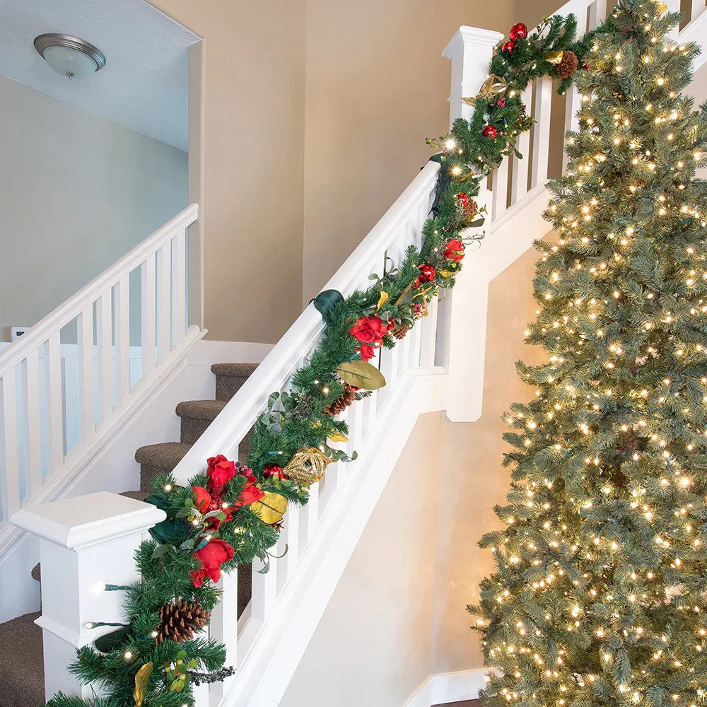 Sichere und stilvolle Girlandenbänder für Weihnachtsgeländer