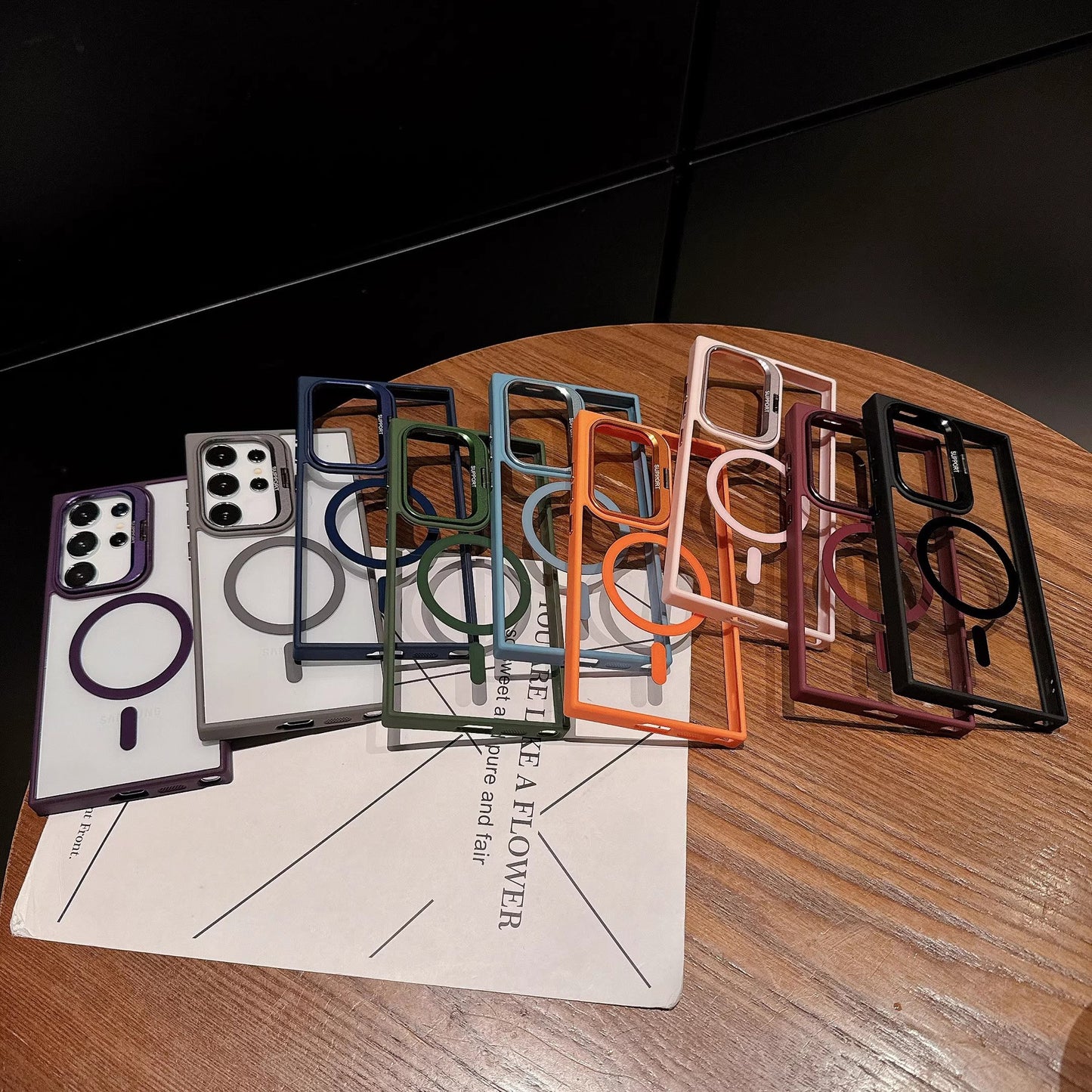 Magnetische transparente Handyhülle mit Metalllinsenhalter für Samsung